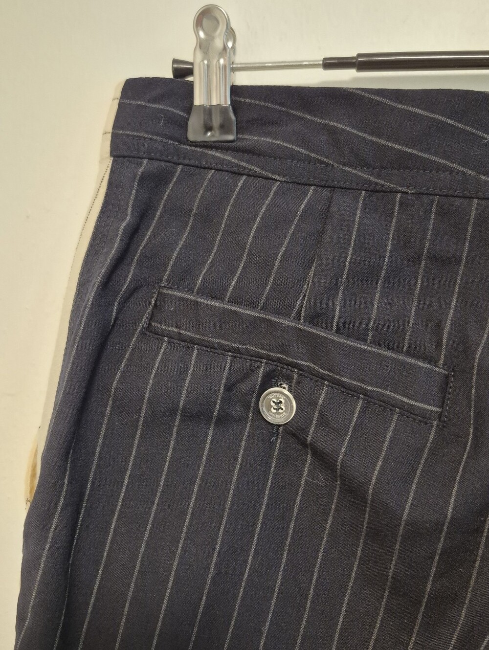 Off-White c/o Virgil Abloh Pinstripe Trousers Split Black/Cream Women's Sz 27 - Picture 9 of 10